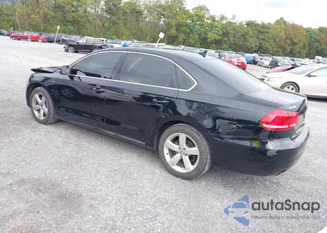 2015 Volkswagen Passat 1.8T Limited Edition from USA, damaged, VIN 1VWAT7A32FC104426